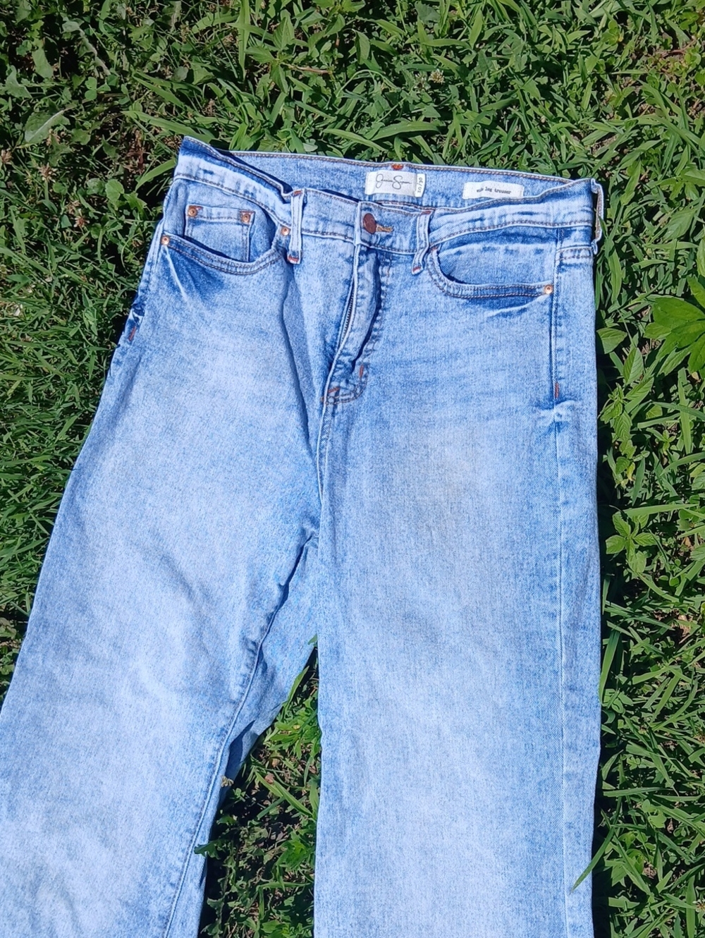 Jessica Simpson Light Wash Wide-Leg Flare Jeans - Picture 2 of 5